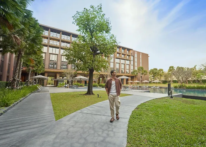 Отель Courtyard By Marriott Suvarnabhumi Airport