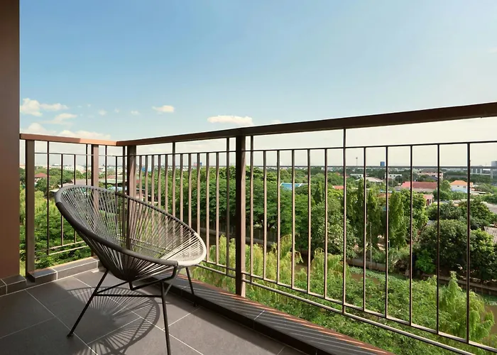 Отель Courtyard By Marriott Suvarnabhumi Airport Бангкок
